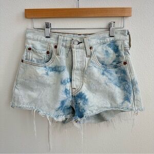 Levi’s 501 Cutoff Shorts